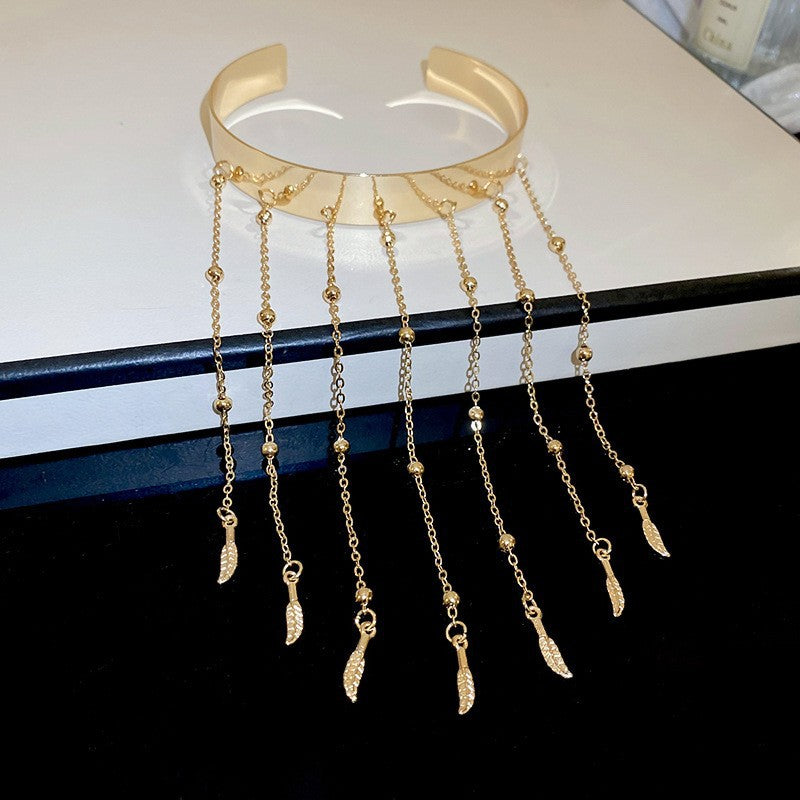 Pulsera Cóncava Irregular Minimalista para Mujer en Aleación de Latón con Acabado Galvánico