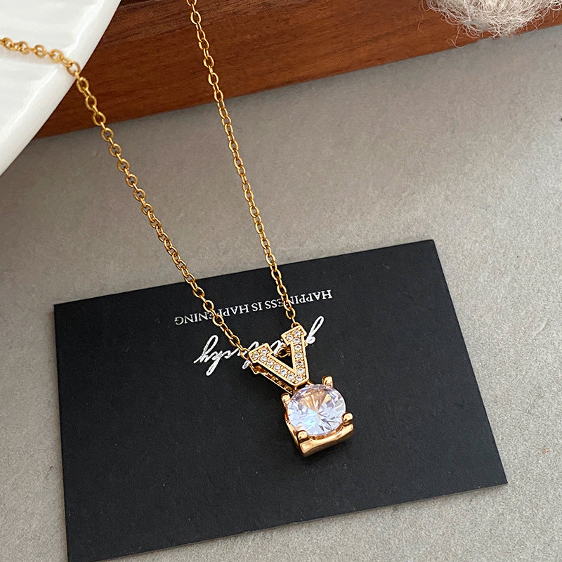 Minimalist Luxury Micro-Set Cubic Zirconia Letter Titanium Steel Necklace