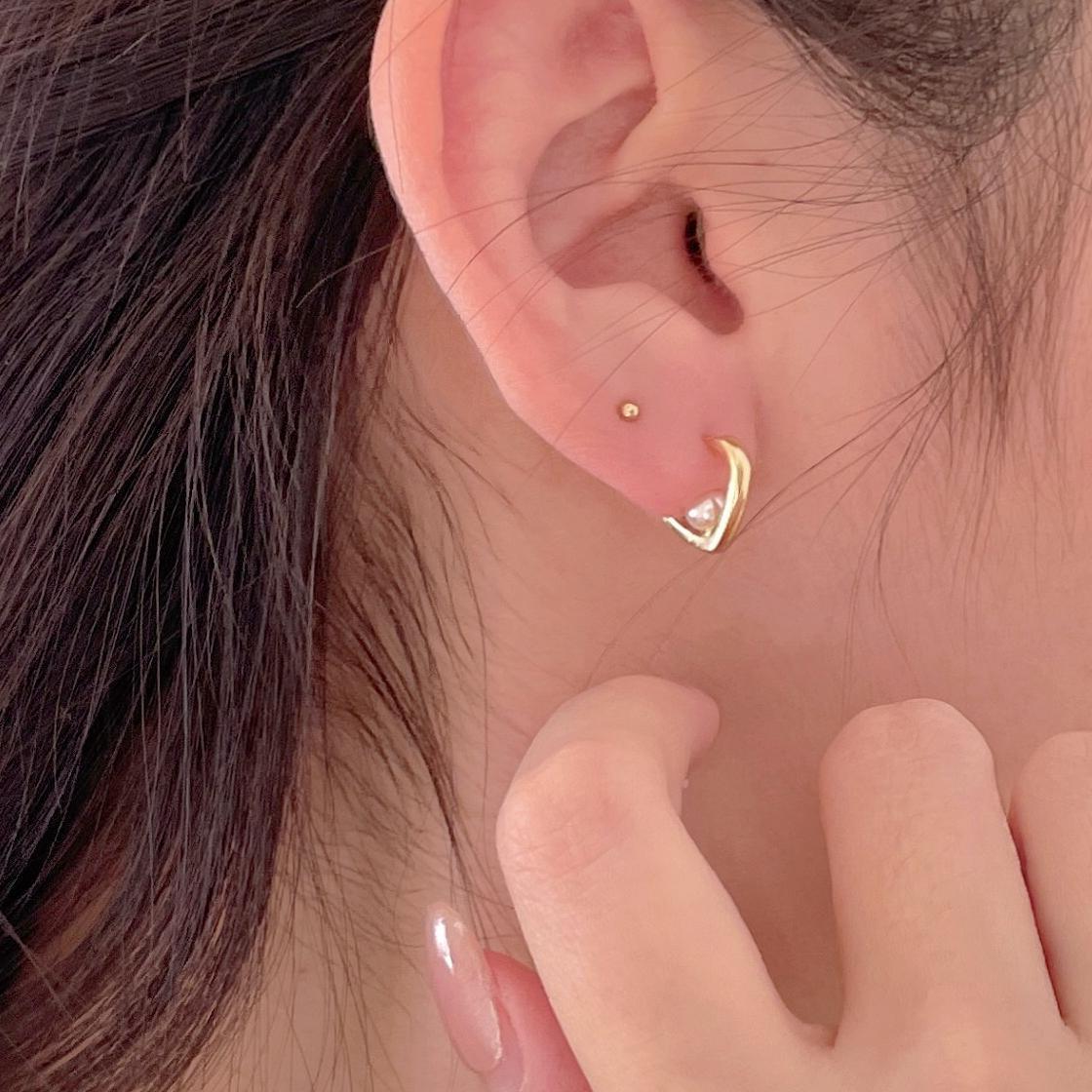 Pendientes de botón minimalistas con forma de corazón de plata de ley 925 con baño de oro para mujer