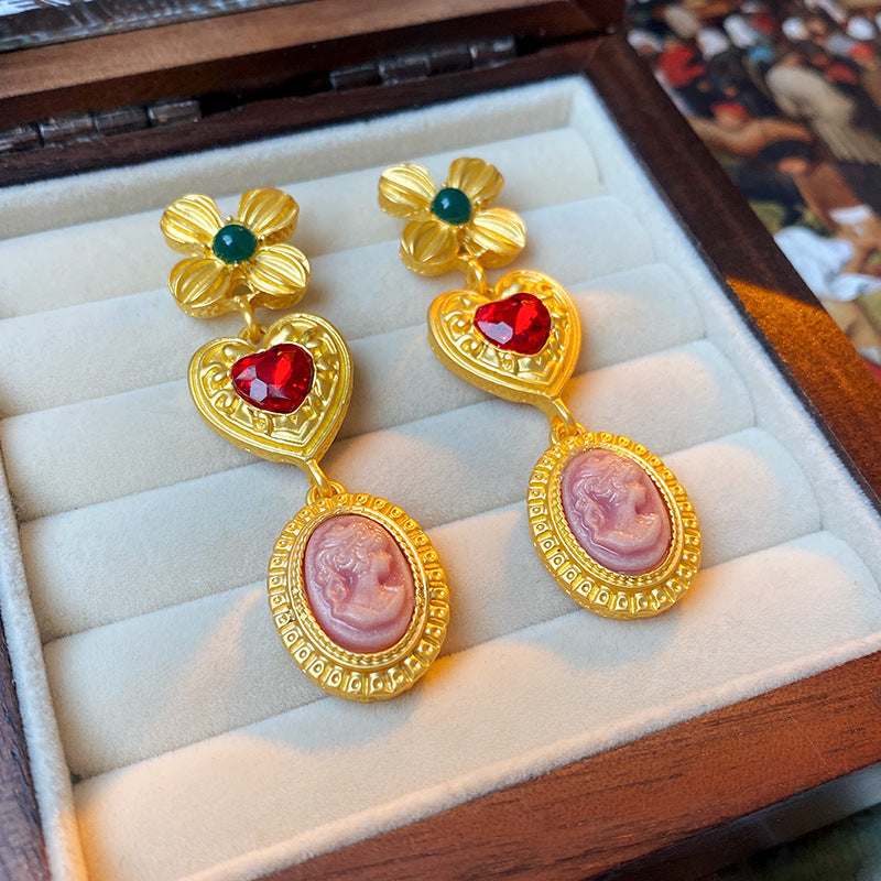 Pendientes Geométricos Vintage con Acentos de Perlas y Base de Cobre Chapado en Oro para Mujer