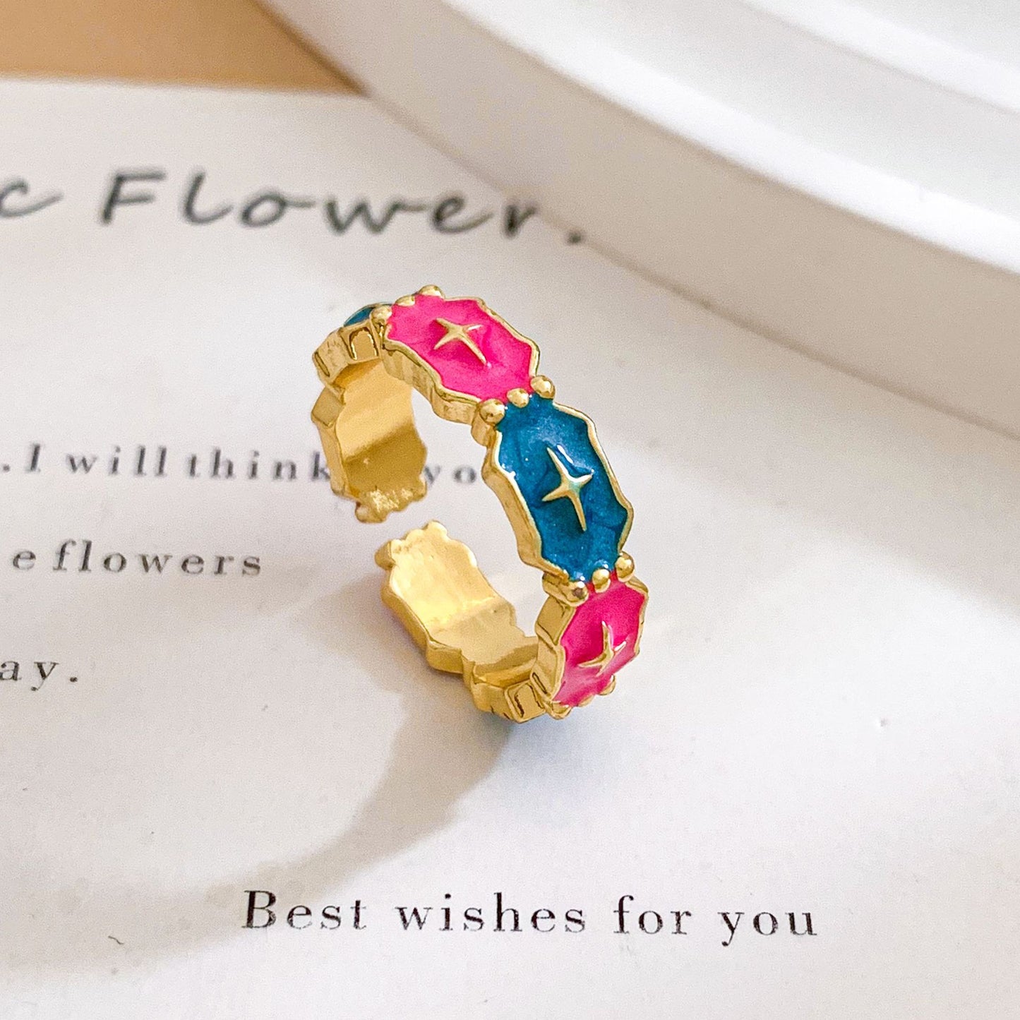 Anello aperto dolce floreale in ottone placcato oro da donna