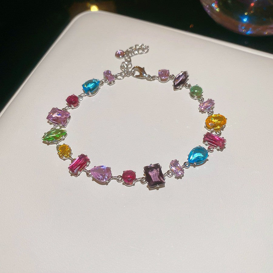 Sweet Elegant Geometric Round Cubic Zirconia Plated Brass Bracelet for Women