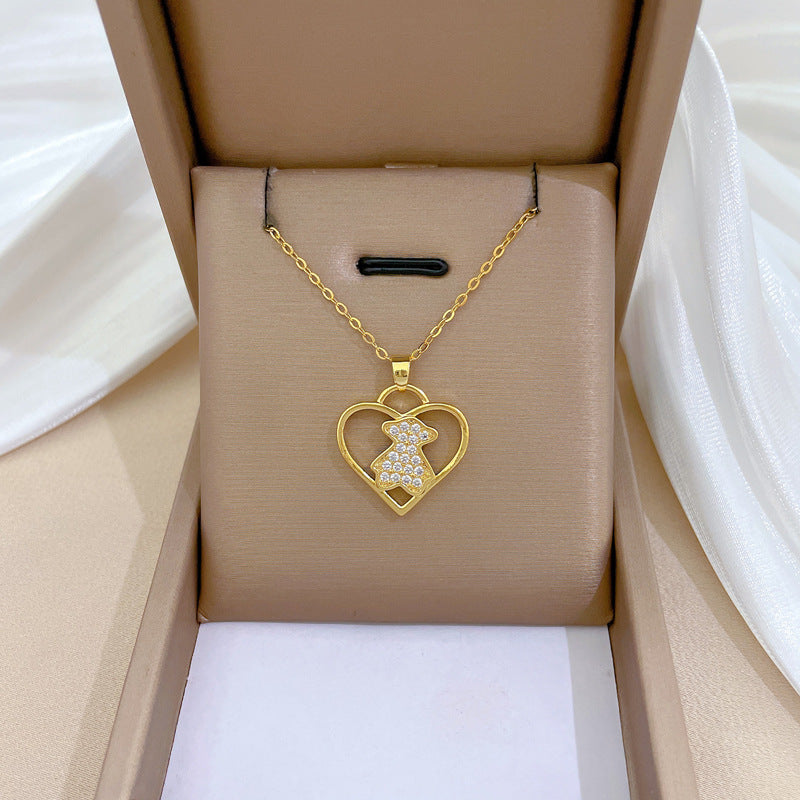 Collana Pendente a Orsetto Minimalista a Cuore con Intarsi in Strass su Catena in Acciaio al Titanio per Donna e Uomo