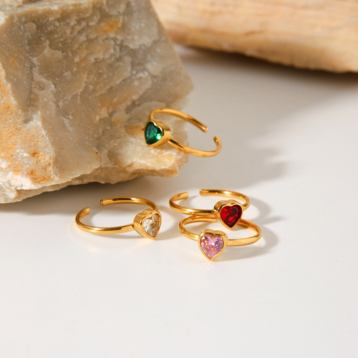 Anello Aperto da Donna Francese Lusso Leggero a Cuore con Strass Intarsiato in Acciaio Inox Placcato Oro 18K
