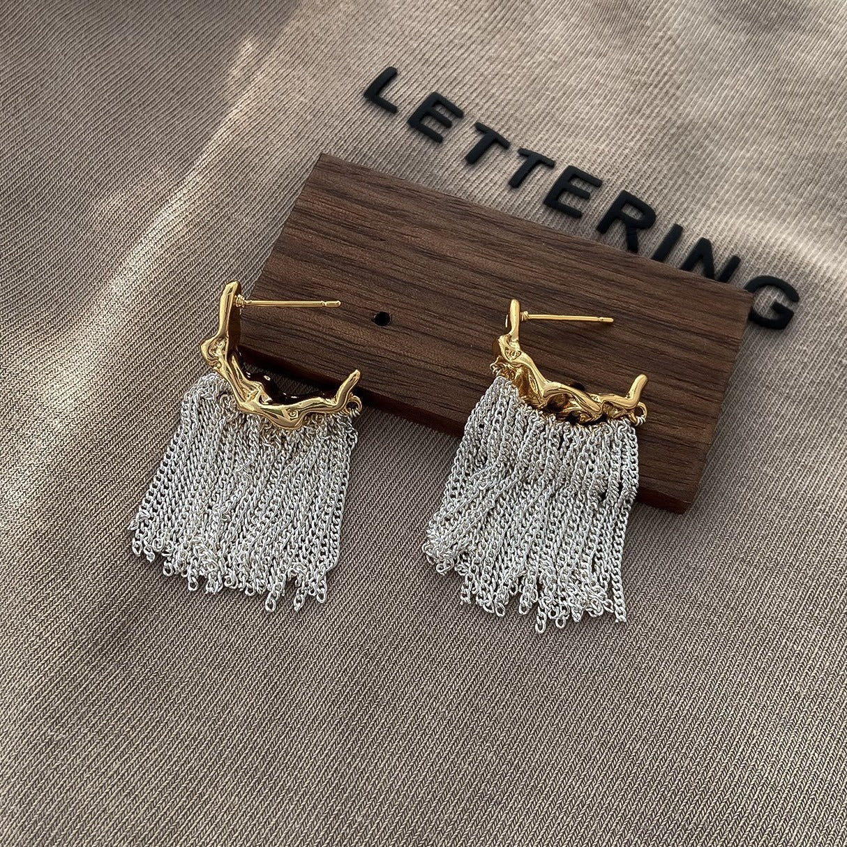 Pendientes de Flores Geométricas con Incrustaciones de Diamantes de Imitación en Cobre Bañado y Postes de Acero Inoxidable para Mujer, Joyería de Oreja de Lujo Minimalista y de Moda para el Día a Día