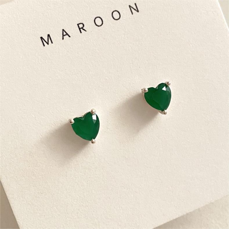 Pendientes Minimalistas de Plata de Ley 925 con Forma de Corazón, Incrustación de Circonia Verde y Acabado Bañado