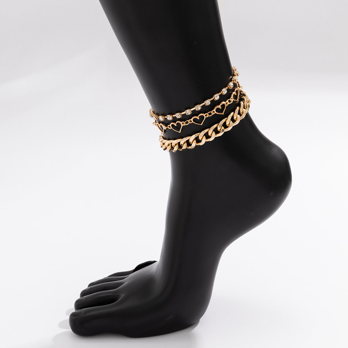Cavigliera da donna minimalista in lega con ciondolo a cuore e catena artigianale, design a maglie grosse a griffe in stile spiaggia