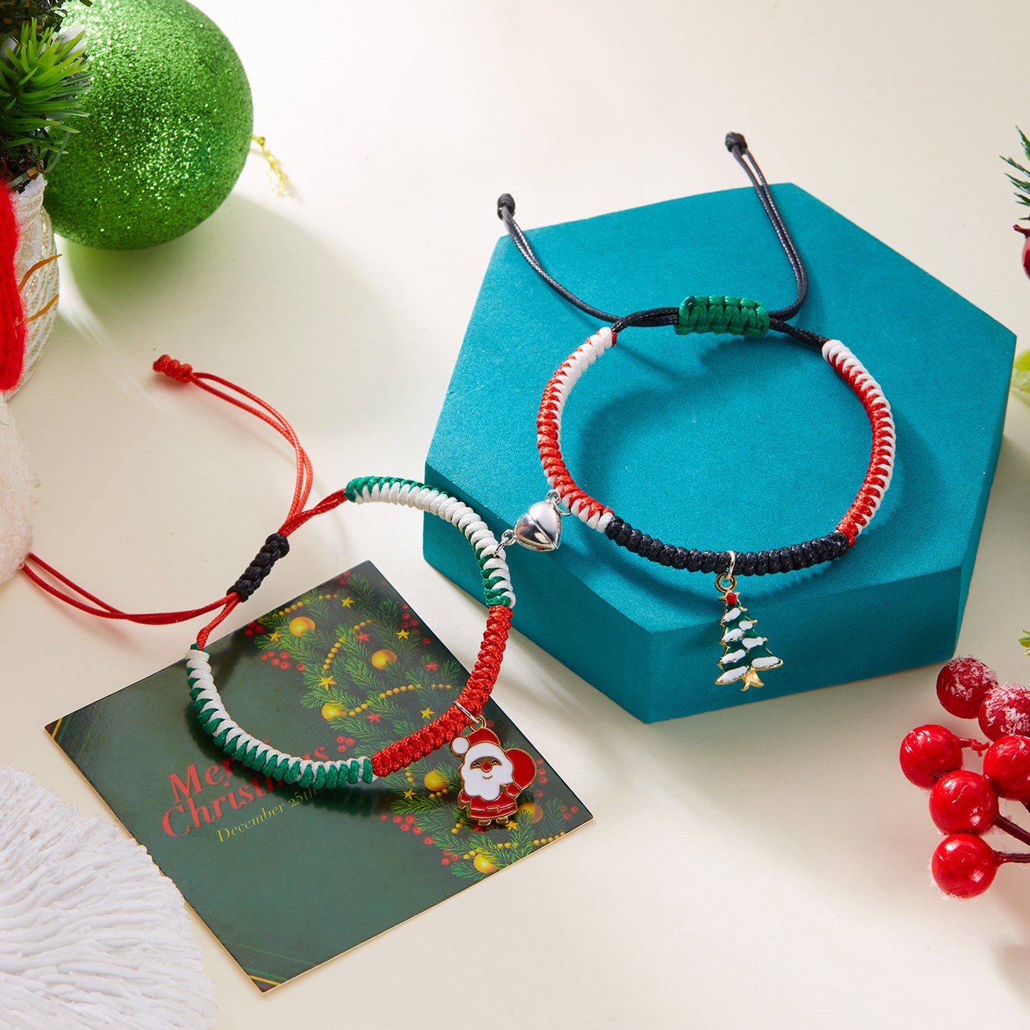 Pulsera trenzada navideña para mujer con colgantes de Papá Noel y árbol de Navidad en aleación, joya festiva para las fiestas