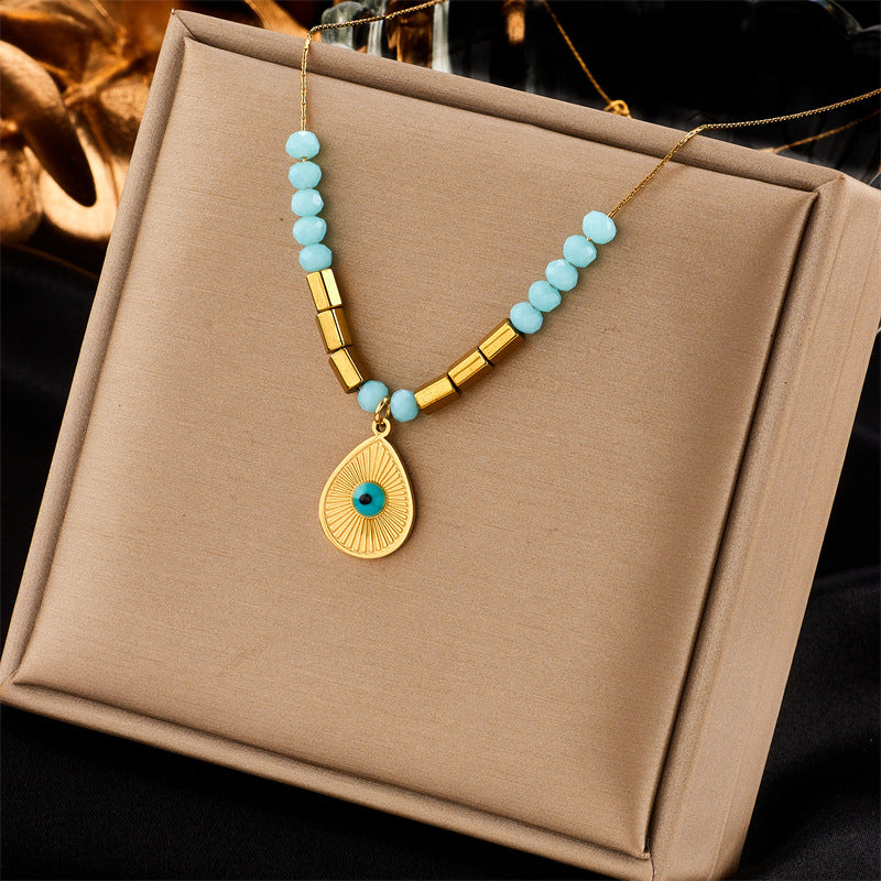 Collar con colgante de mariposa, corazón y estrella de perlas de estilo étnico vintage en acero inoxidable con incrustaciones de diamantes de imitación y acabado chapado