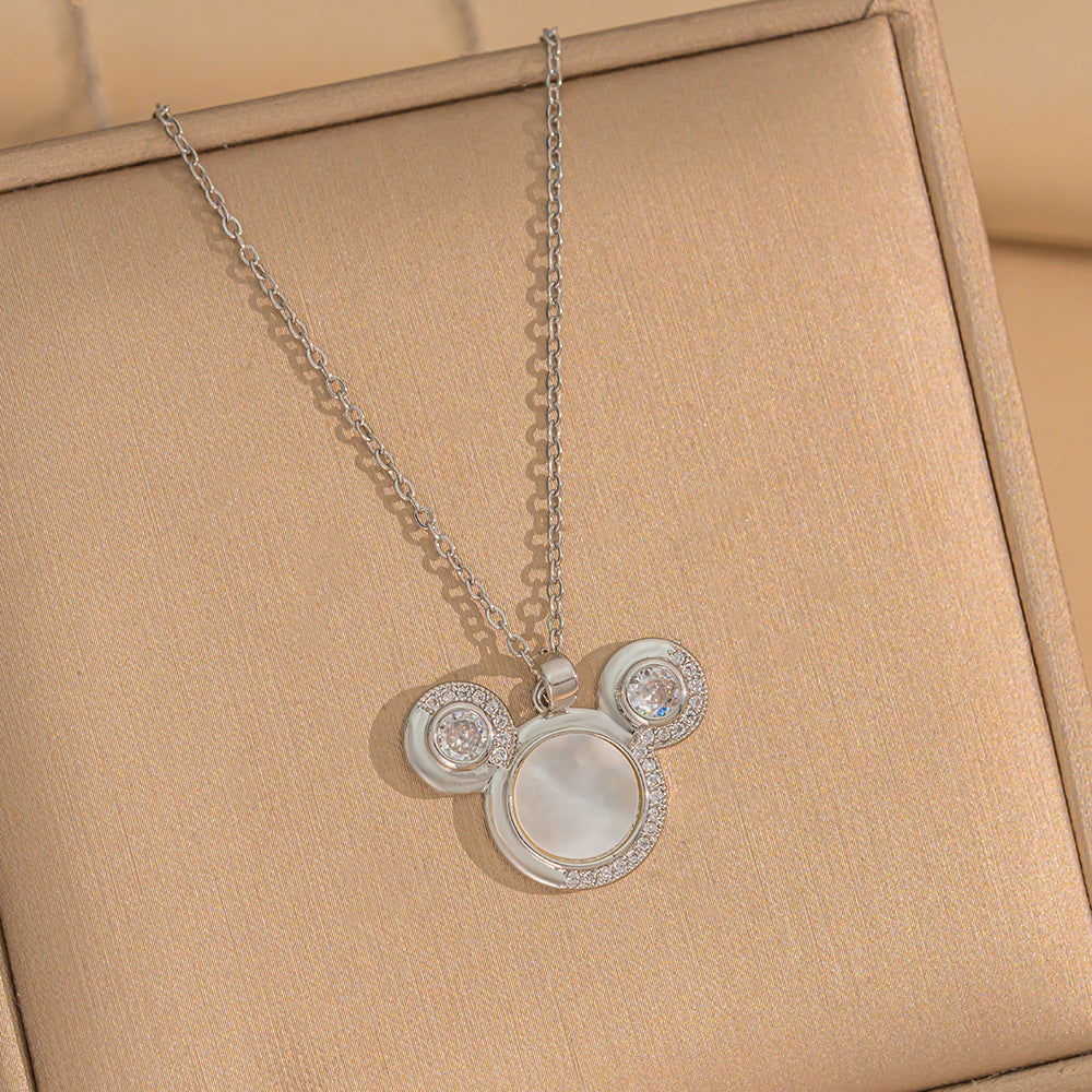 Minimalist Geometric Four-Leaf Clover Pendant Necklace for Women in Titanium Steel with Electroplated Finish