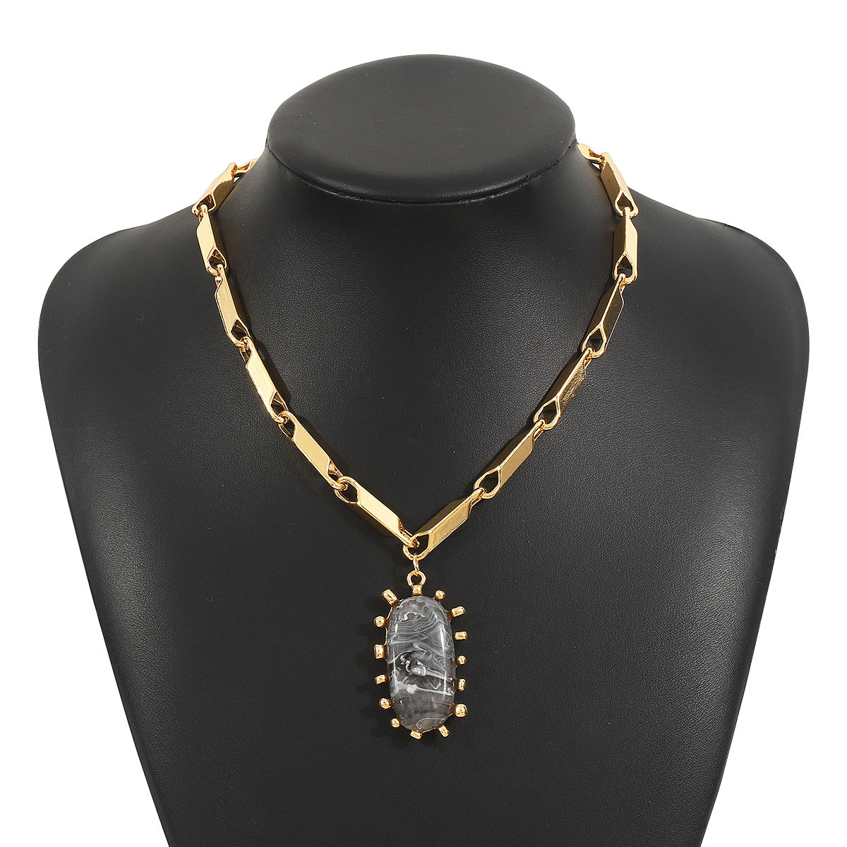 Collana con Ciondolo in Resina Geometrico Minimalista da Donna con Catena in Lega Galvanizzata