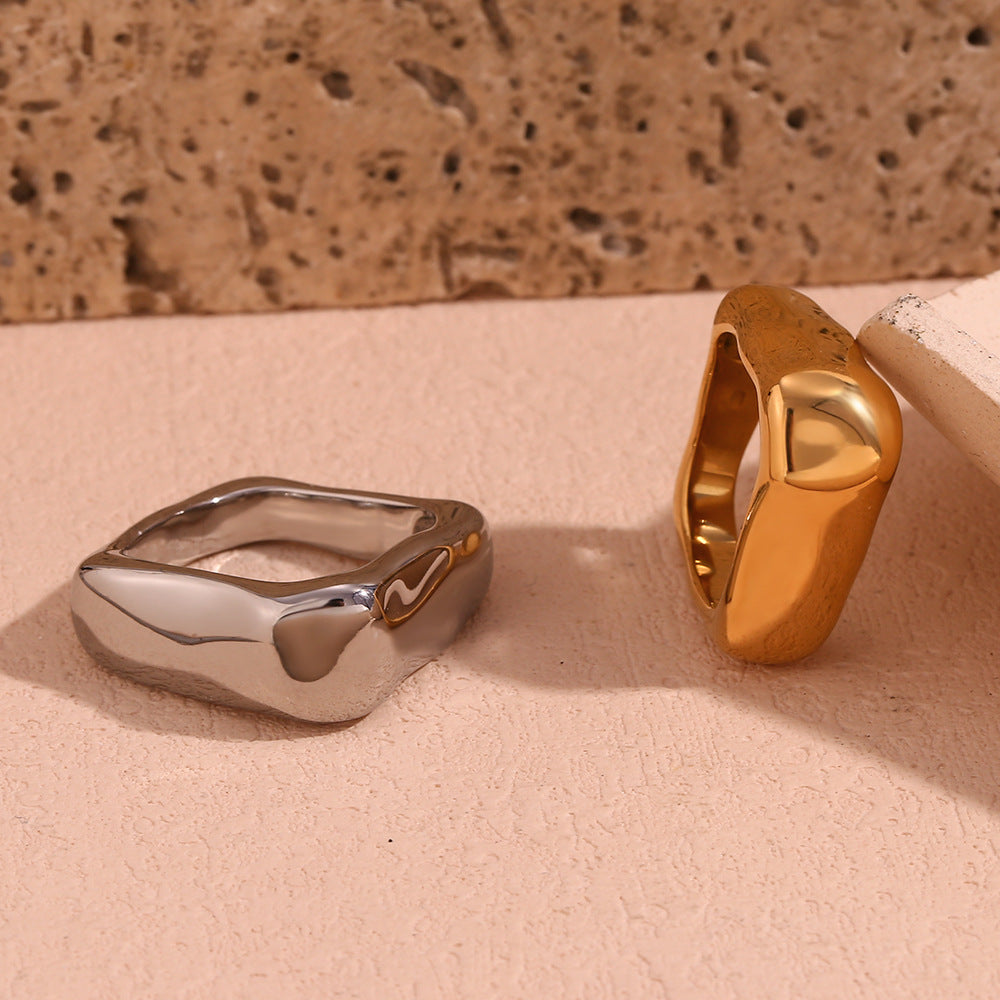 Anello minimalista quadrato geometrico in acciaio inossidabile placcato oro 18 carati da donna
