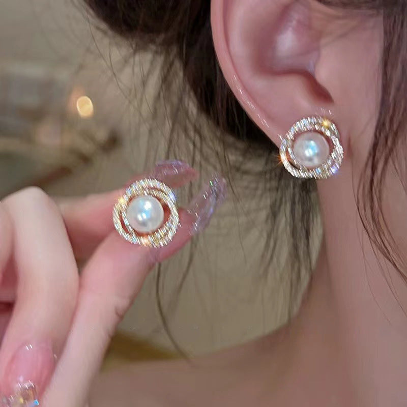 Pendientes de perlas geométricos para mujer con detalles de circonitas, postes de acero galvanizado, estilo retro lujoso y elegante para otoño e invierno