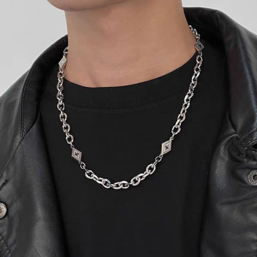 Collar unisex de eslabones cubanos pulidos de acero de titanio estilo punk con diseño en forma de U y cadena tipo O para hombres y mujeres