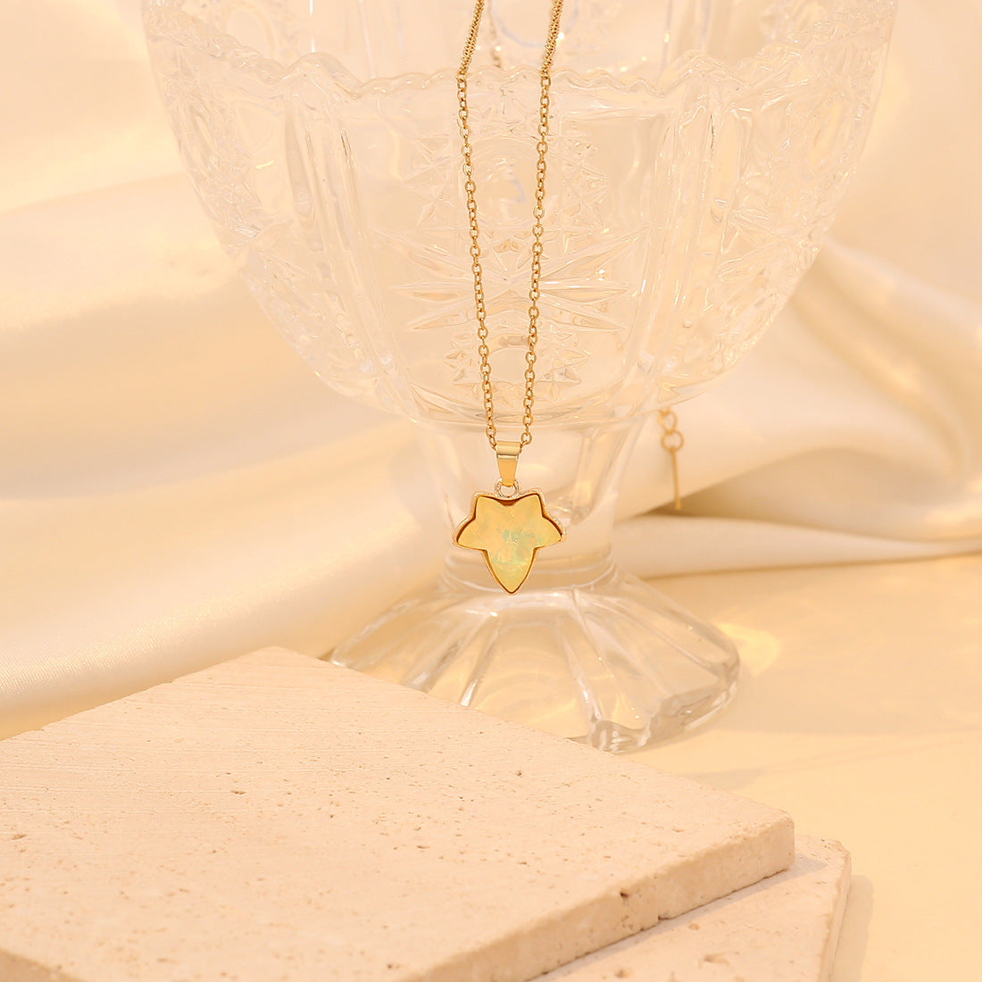 Fashion Minimalist Maple Leaf Pendant Necklace in Stainless Steel for Women