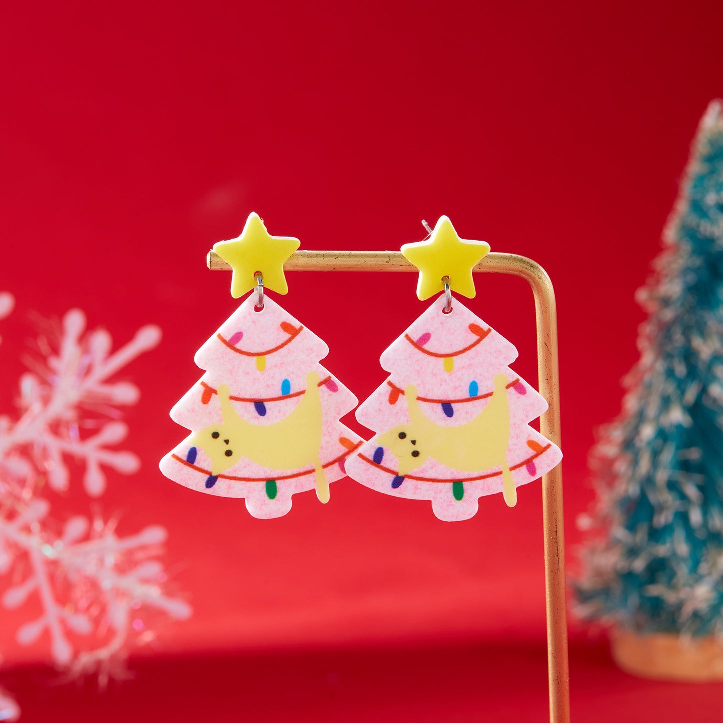 Orecchini natalizi in acrilico a forma di albero di Natale con motivi di Babbo Natale e fiocchi di neve per donna