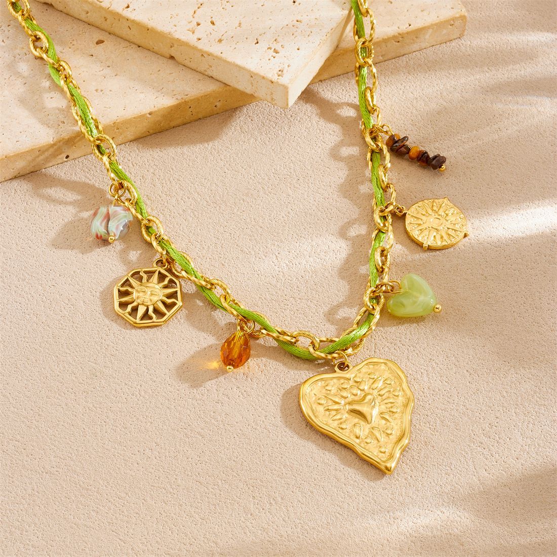 Sweet Gold Plated Heart Stainless Steel Necklace with Cable Chain for Women
