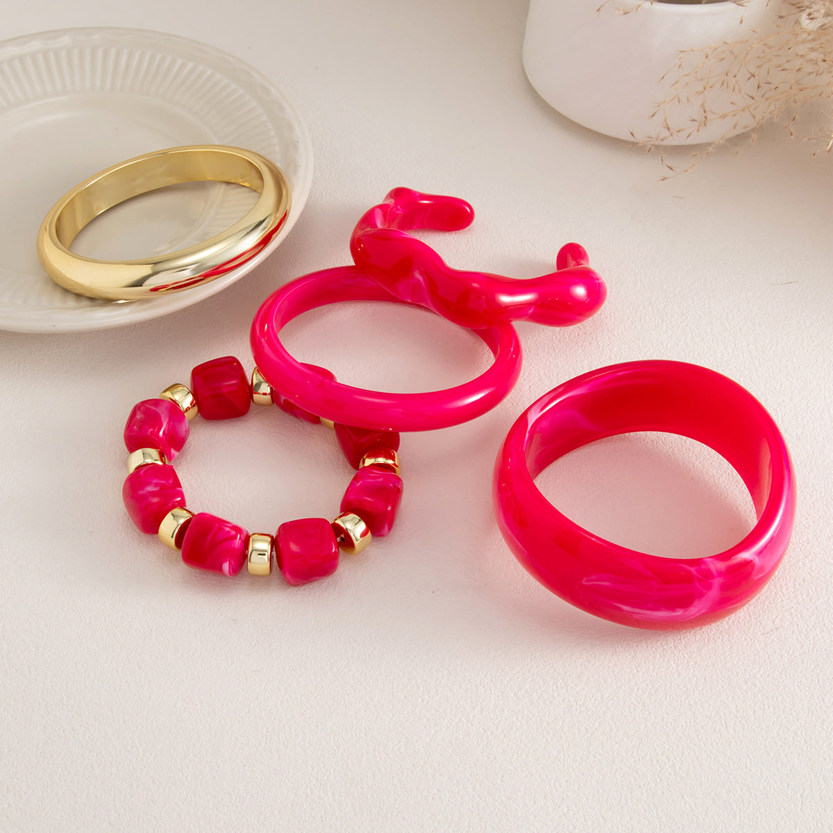 Exaggerated Geometric Gradient Resin Plated Bangle Bracelet