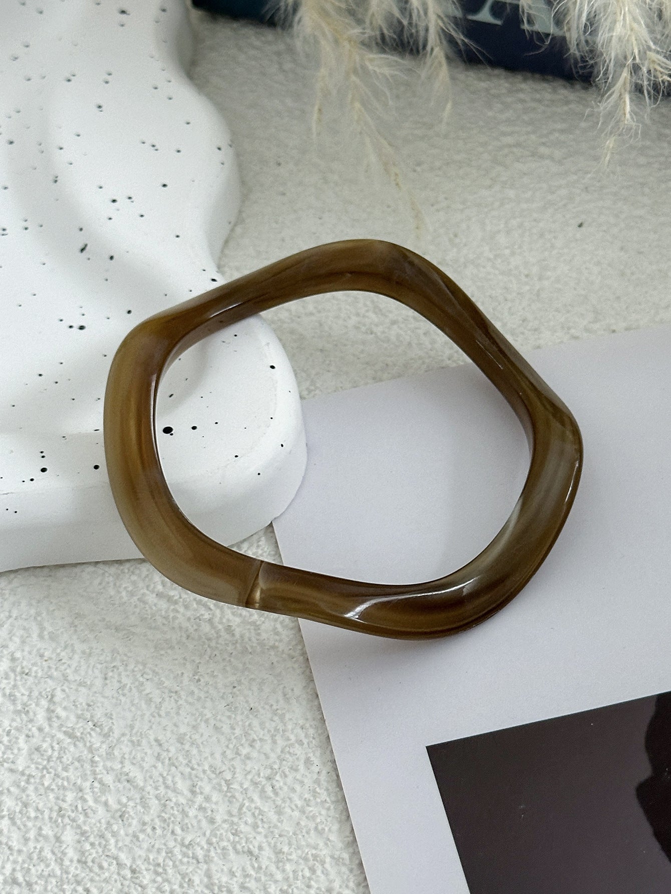 Fashion Irregular Geometric Acrylic Drip Oil Gradient Wide Cuff Bracelet for Women