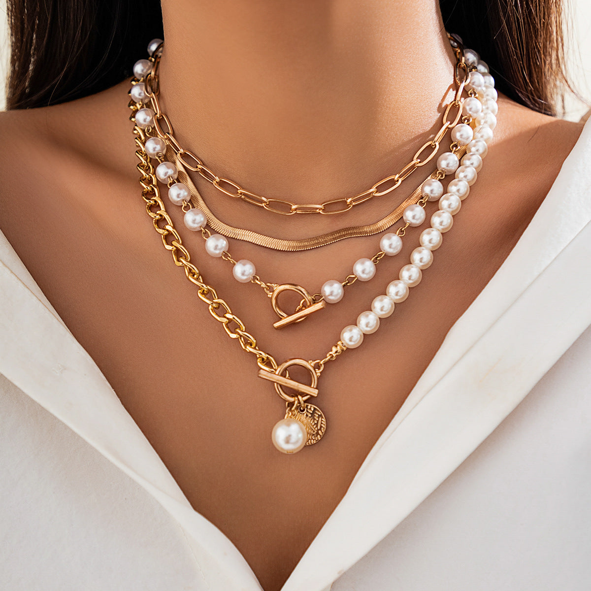 Edgy Minimalist Geometric Pendant Necklace with Imitation Pearl Drop and Electroplated Alloy Cross Chain