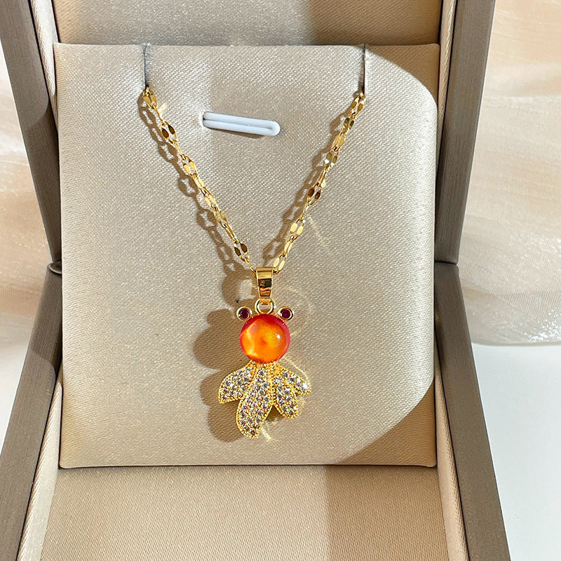 Natural Fresh Sweet Geometric Titanium Steel Necklace with Goldfish Pendant Snake Chain Choker for Women