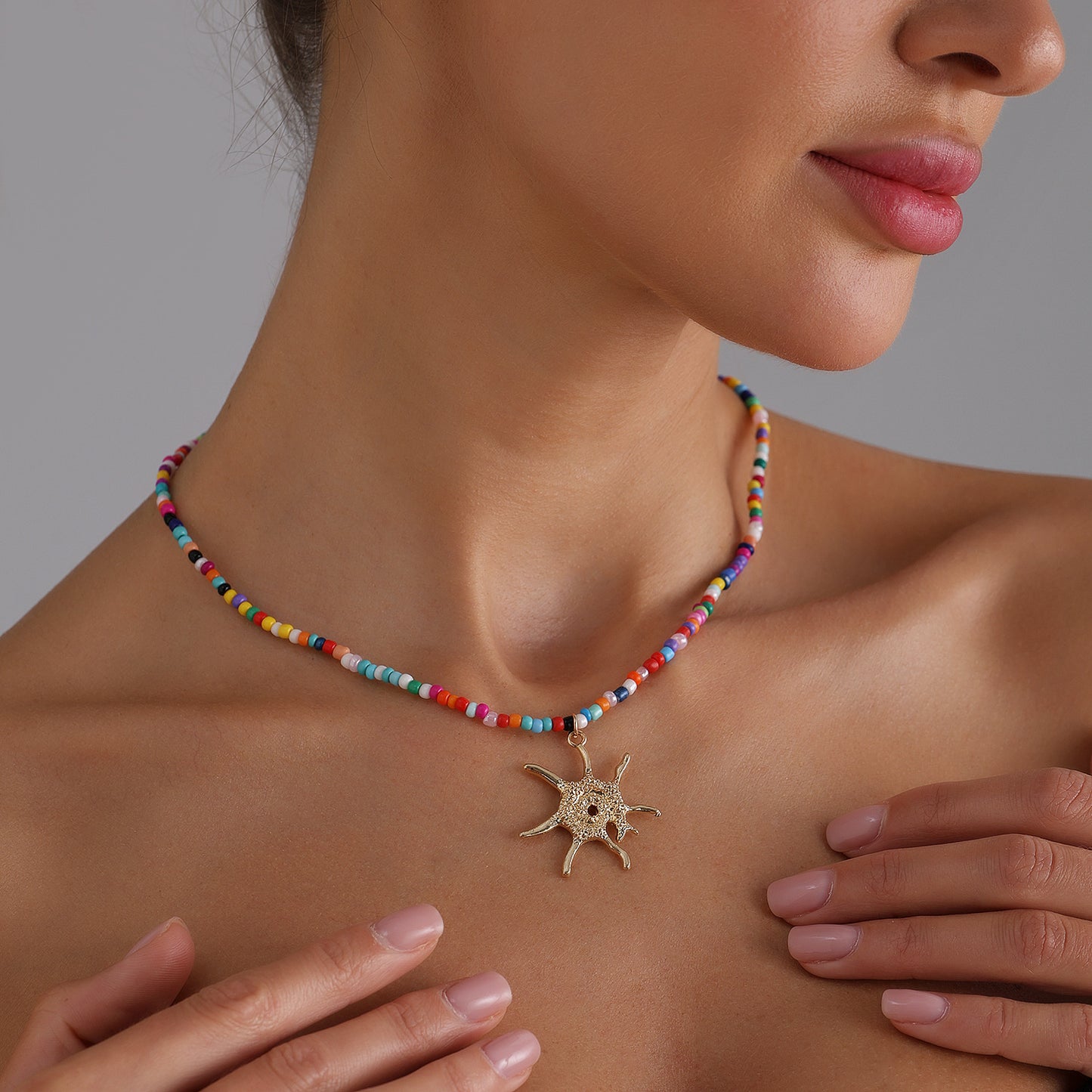 Bohemian Vintage Style Geometric Starfish Pendant Necklace for Women with Alloy Body and Electroplated Finish