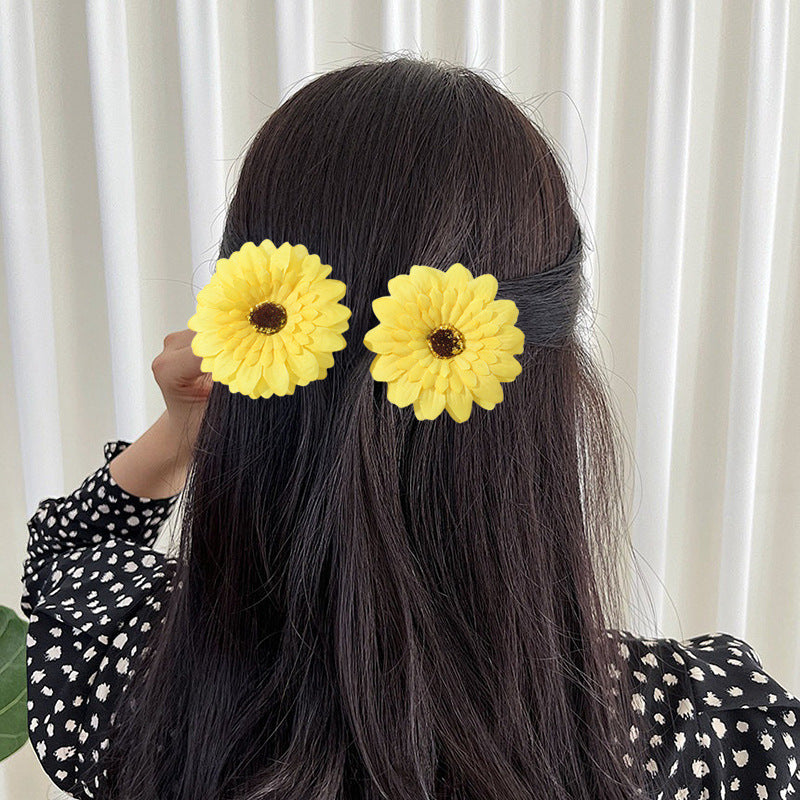 Fermaglio per capelli con margherita 3D giallo minimalista per ragazze