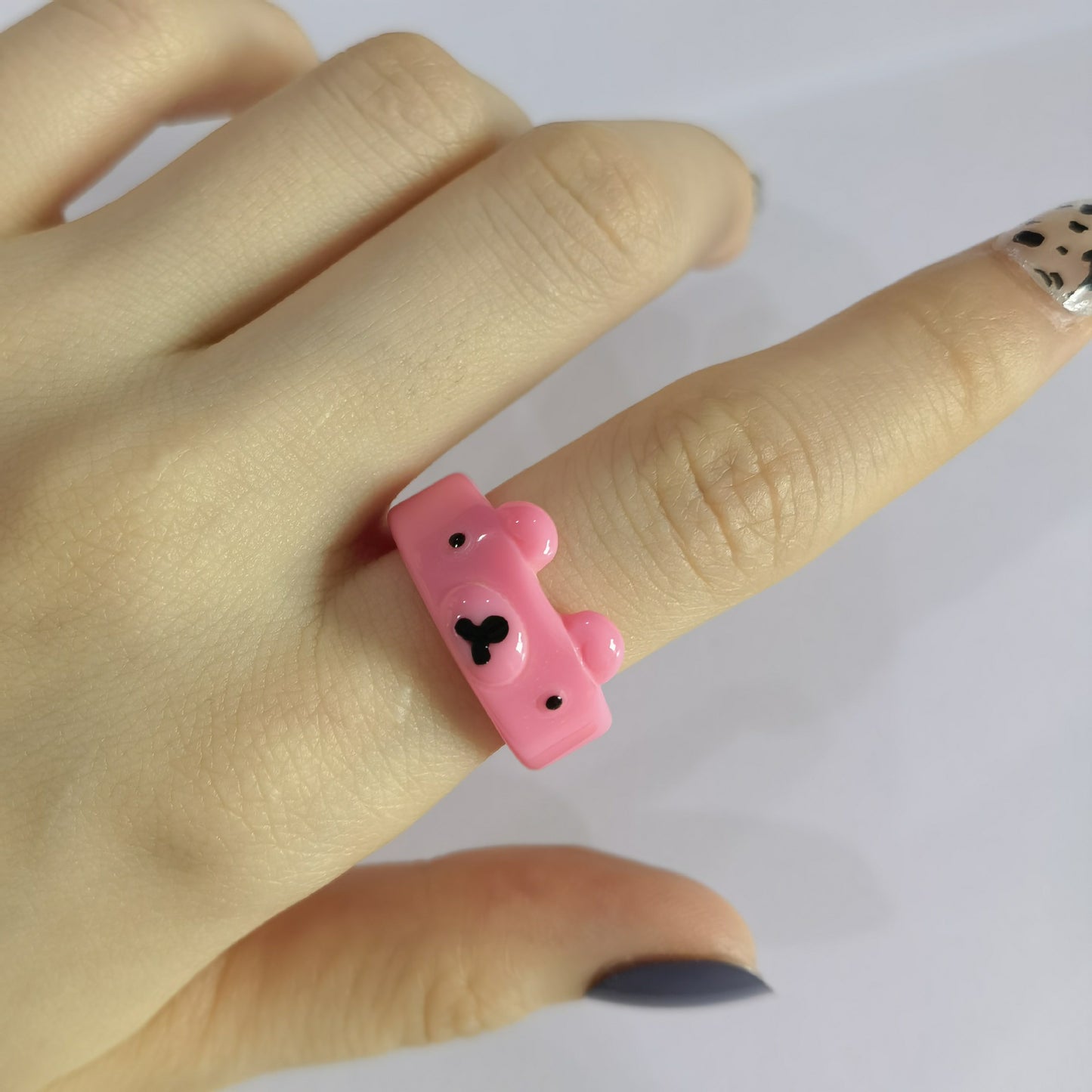 Anillo de rana de resina estilo vintage dulce y fresco para mujer