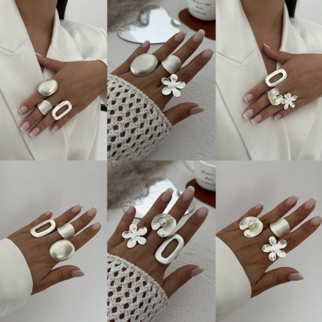 Anello regolabile in lega con design geometrico floreale, spazzolato, color argento, stile minimalista
