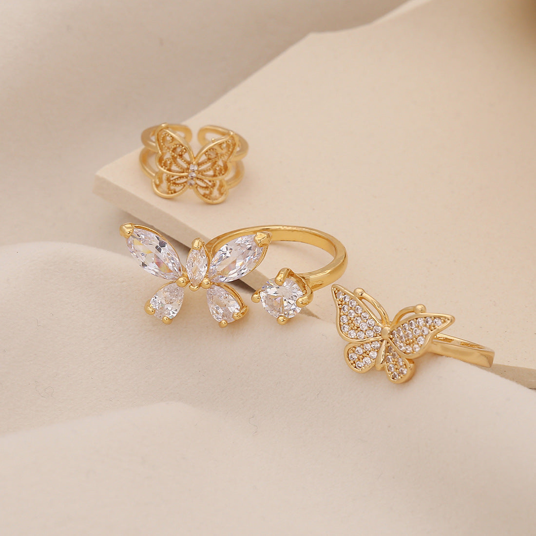 Fashionable Butterfly-Shaped Copper Ring with Plated Finish for Women