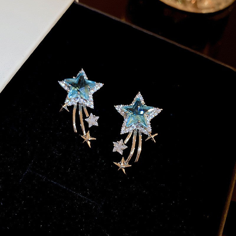Pendientes de Flores Geométricas con Incrustaciones de Diamantes de Imitación en Cobre Bañado y Postes de Acero Inoxidable para Mujer, Joyería de Oreja de Lujo Minimalista y de Moda para el Día a Día