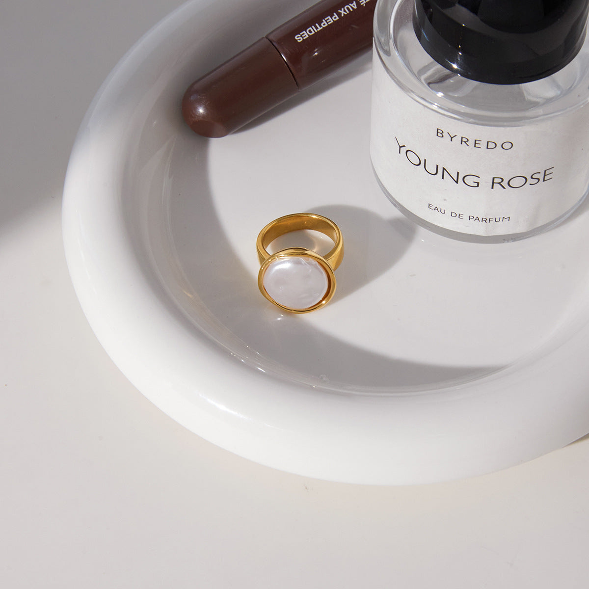 Anello Minimalista Geometrico in Acciaio Inox con Intarsio di Perla per Donna, Gioielli di Moda Placcati Oro PVD Sottovuoto