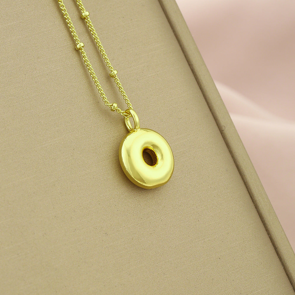 Collar Colgante con Inicial Minimalista para Mujer en Cobre con Acabado Galvanizado Cadena Ajustable para Clavícula