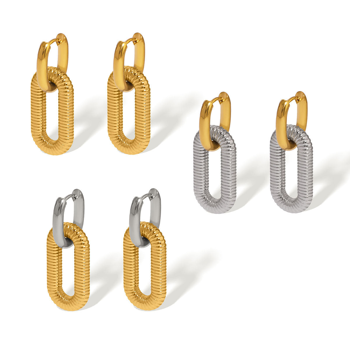 Orecchini Minimalisti Geometrici in Acciaio Inossidabile con Nappe a Catena Pendenti e Finitura Placcata Sottovuoto 18K per Donna