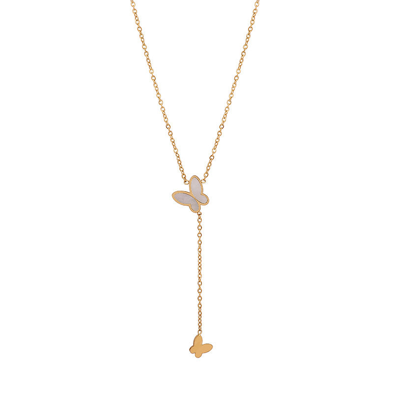Collana con ciondolo a farfalla in abalone color freddo minimalista da donna, catena a clavicola placcata in acciaio al titanio