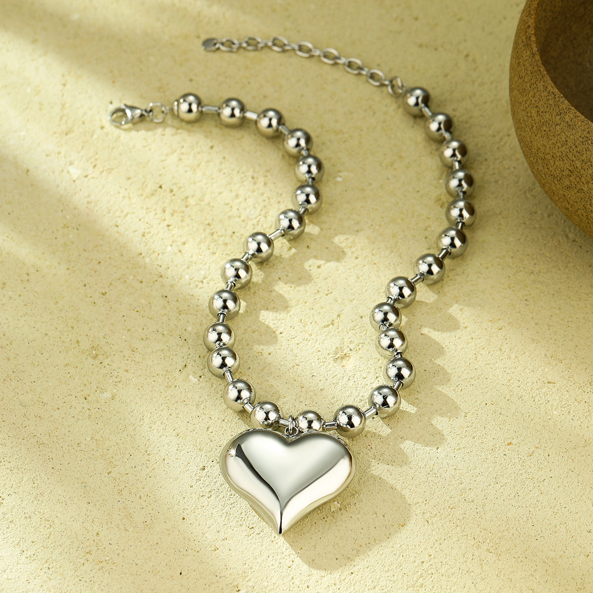 Fashionable Heart-Shaped Stainless Steel Pendant Necklace with Electroplated Finish for Women