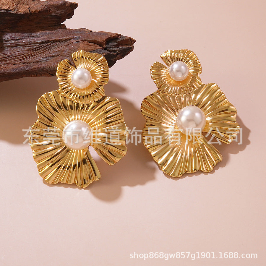 Sweet Streetwear Geometric Floral Polished Stainless Steel Earrings Gold