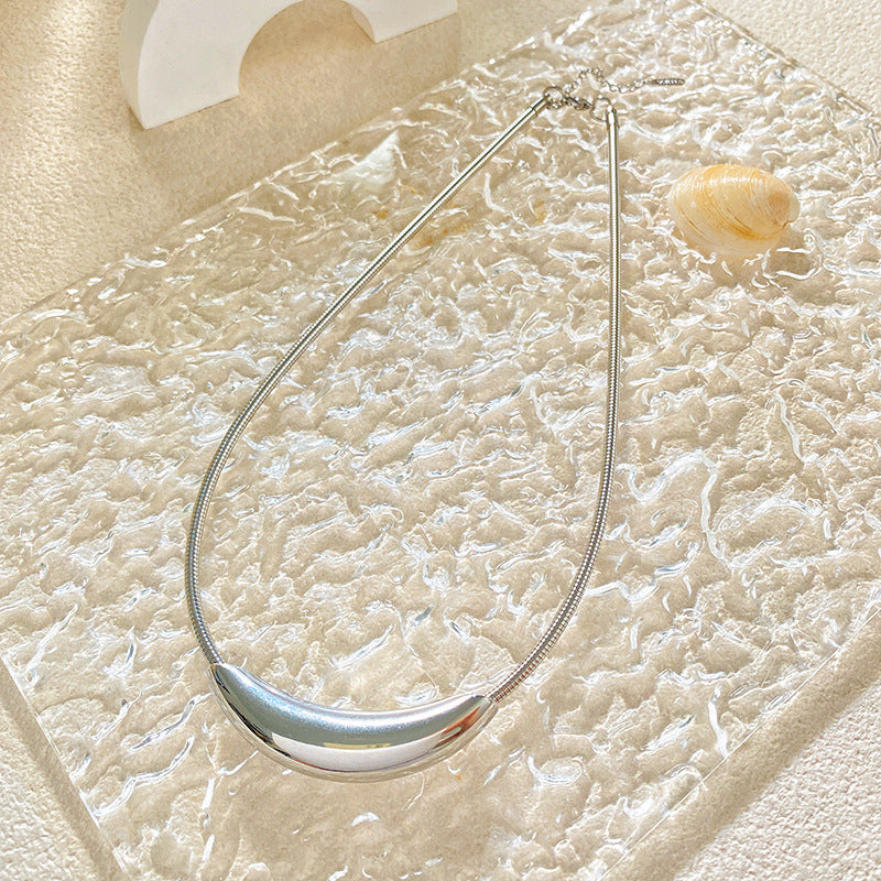 Geometric Oval Curved Tube Titanium Steel Plated Choker Necklace for Unisex
