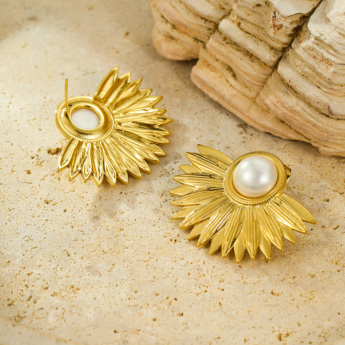 Vintage Stainless Steel Fan-Shaped Pearl-Inlaid Minimalist Earrings for Women