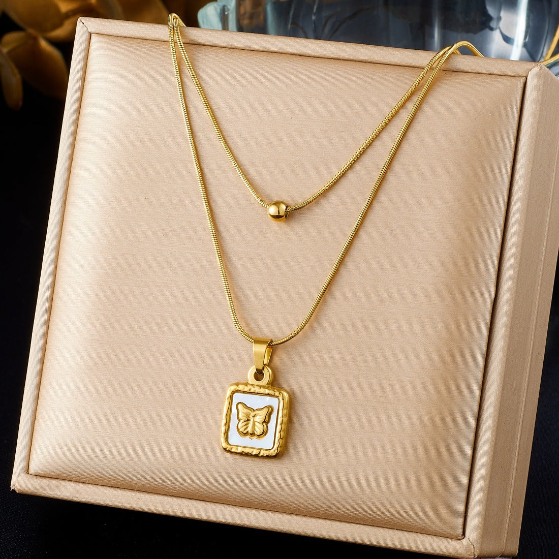 Vintage Gold Plated Stainless Steel Round Square Geometric Butterfly Floral Pendant Necklace with Snake Chain