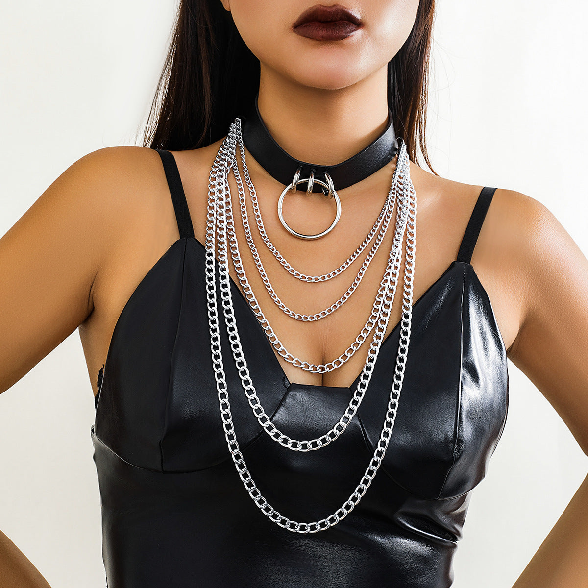 Gothic Style Floral Pattern PU Choker Necklace for Women with Alloy Accent and Geometric Line Design