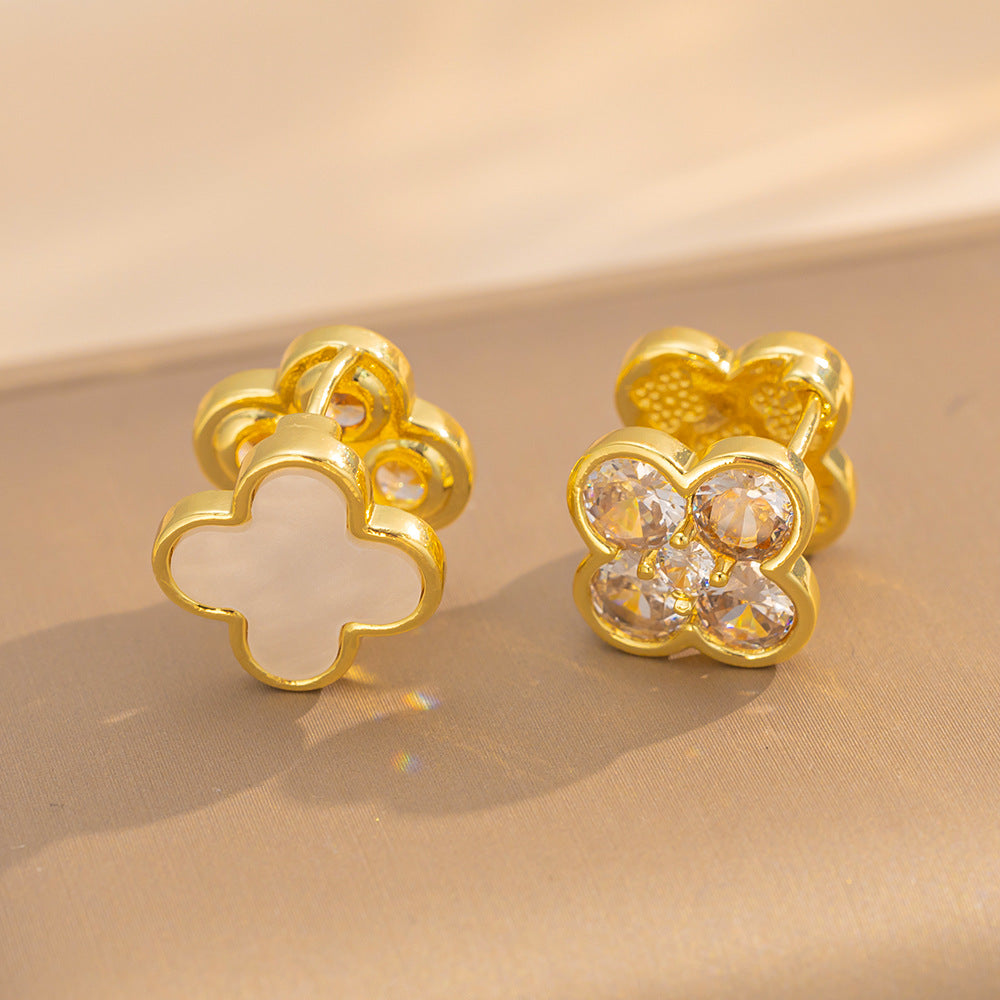 Orecchini a perno Saturno minimalisti color oro in ottone con zirconi per donna