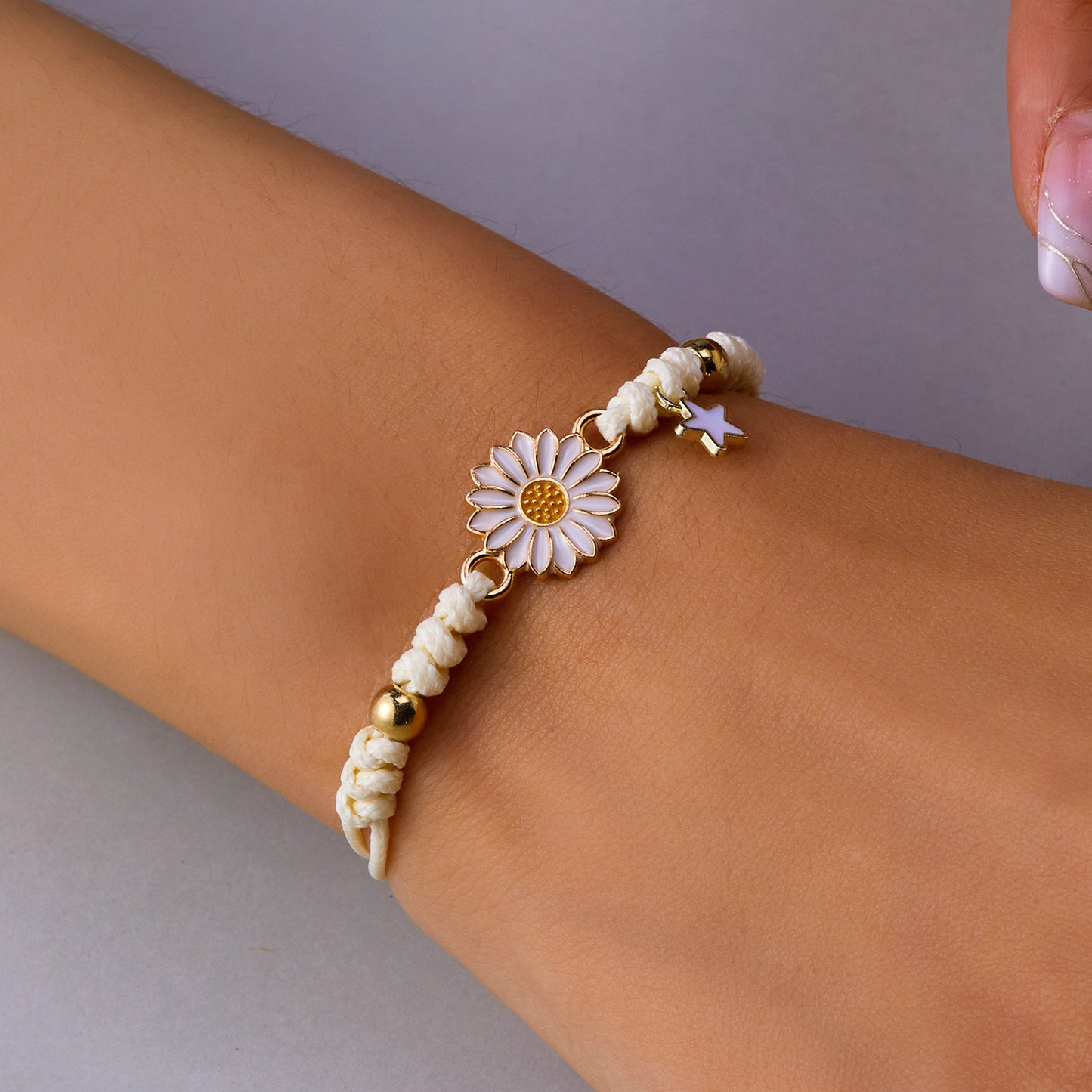 Set de pulseras de aleación de flores de margarita minimalistas para niñas, joyas frescas de verano para niños