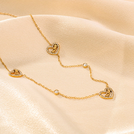 Collar colgante minimalista de corazón de amor en acero inoxidable con baño de oro de 18 quilates en cadena O para mujer