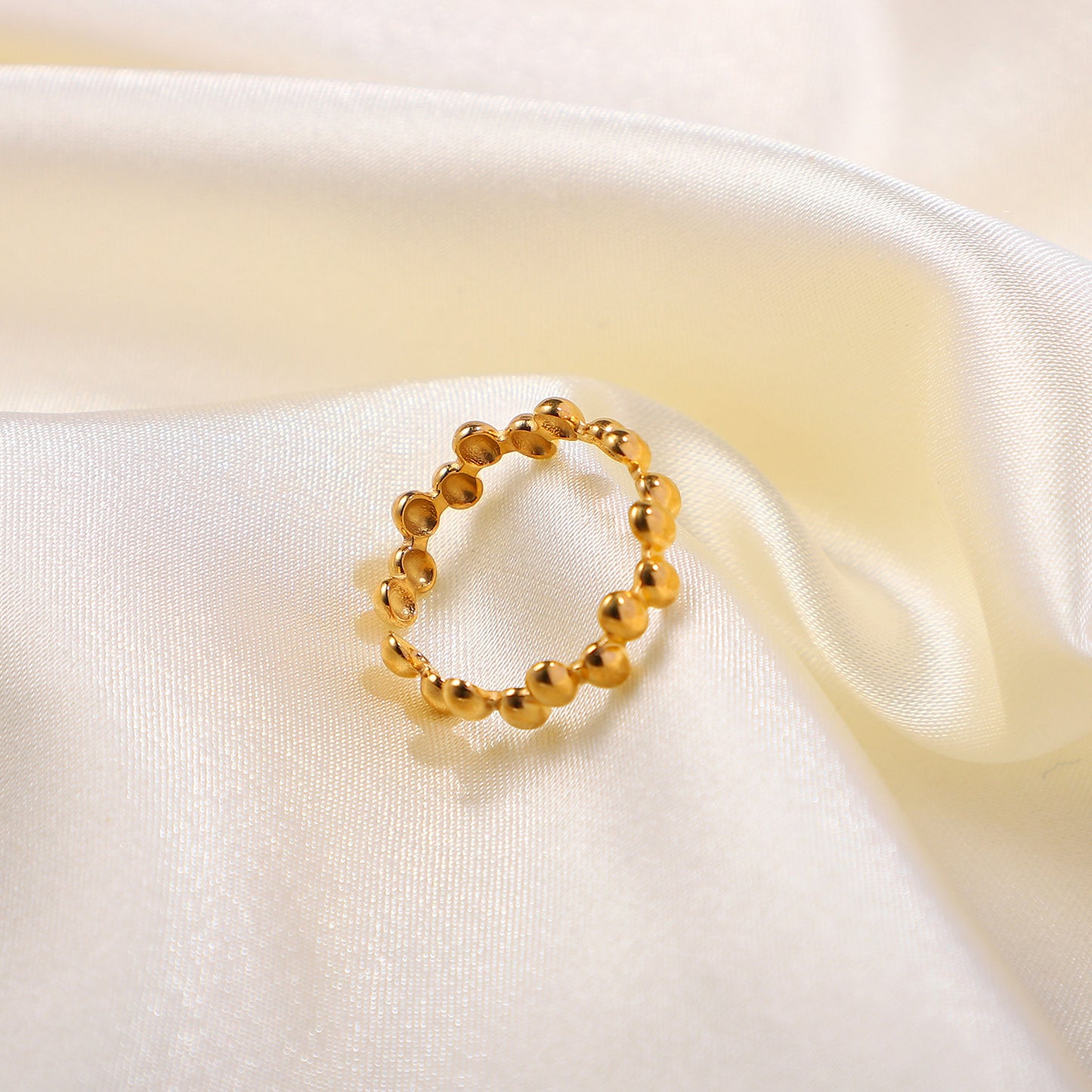 Anello da Donna Minimalista Geometrico in Acciaio al Titanio Placcato Oro 18K