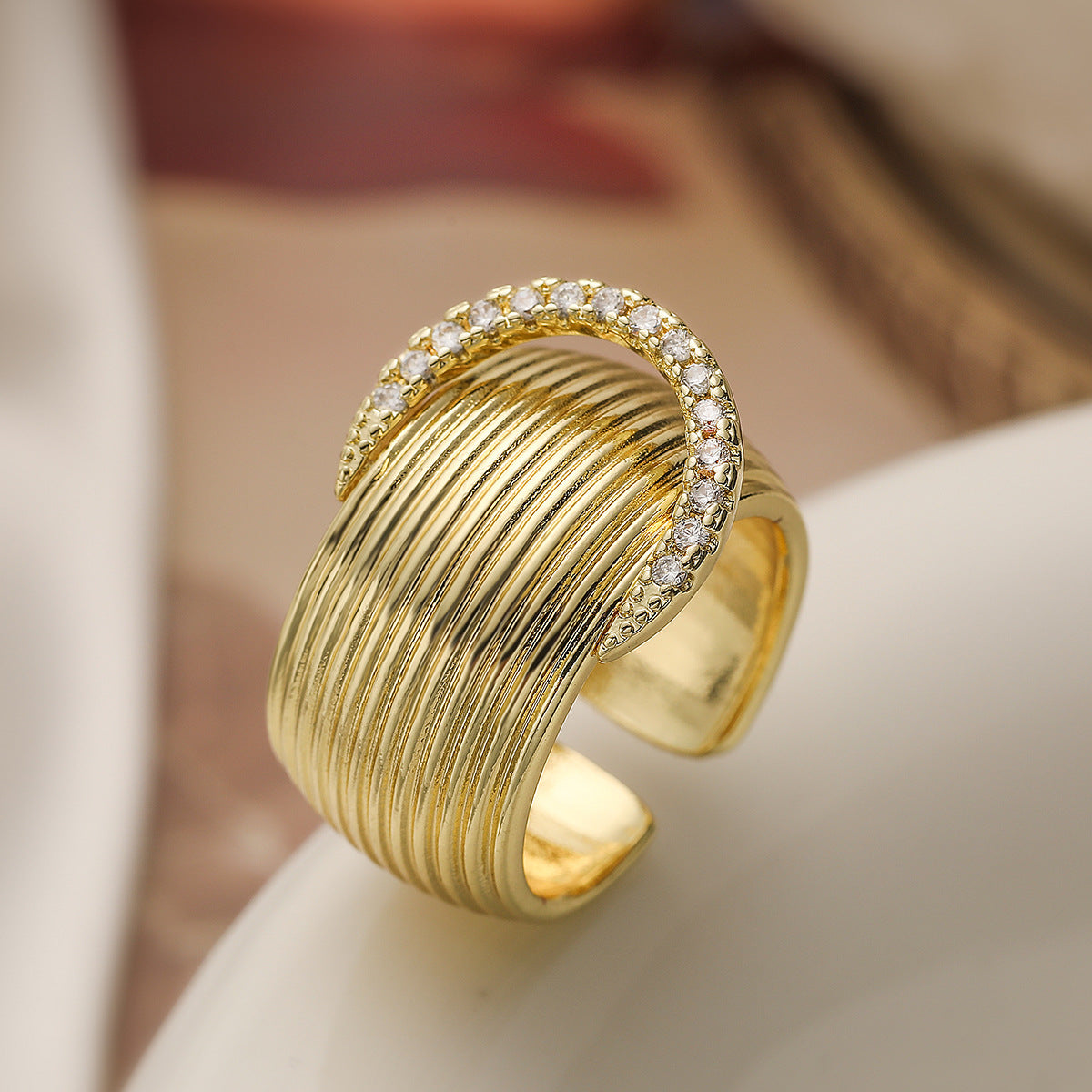 Vintage Geometric Wide Band Ring for Women in Copper with 18K Gold Plating and Zircon Inlay