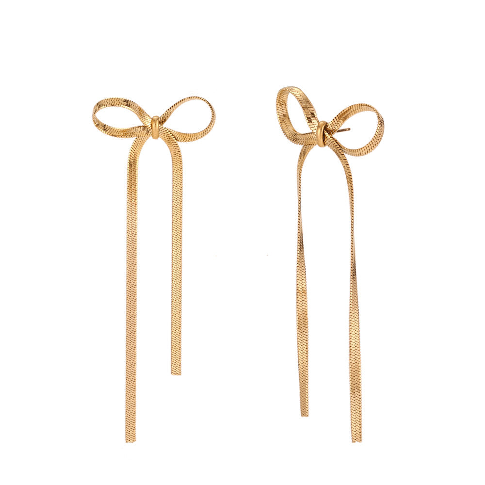 Orecchini da donna minimalisti in acciaio inossidabile a forma di fiocco con placcatura in oro 18K
