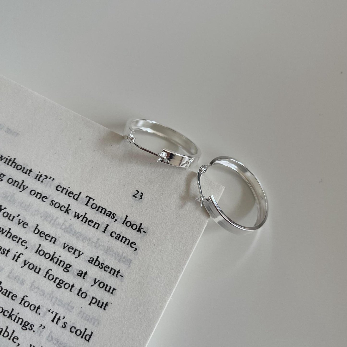 Orecchini a cerchio in argento sterling S925 geometrici minimalisti con superficie piatta lucida