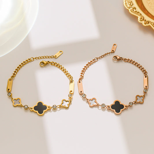 Pulsera geométrica de trébol de cuatro hojas de acero titanio con baño de oro rosa de 18K para mujer