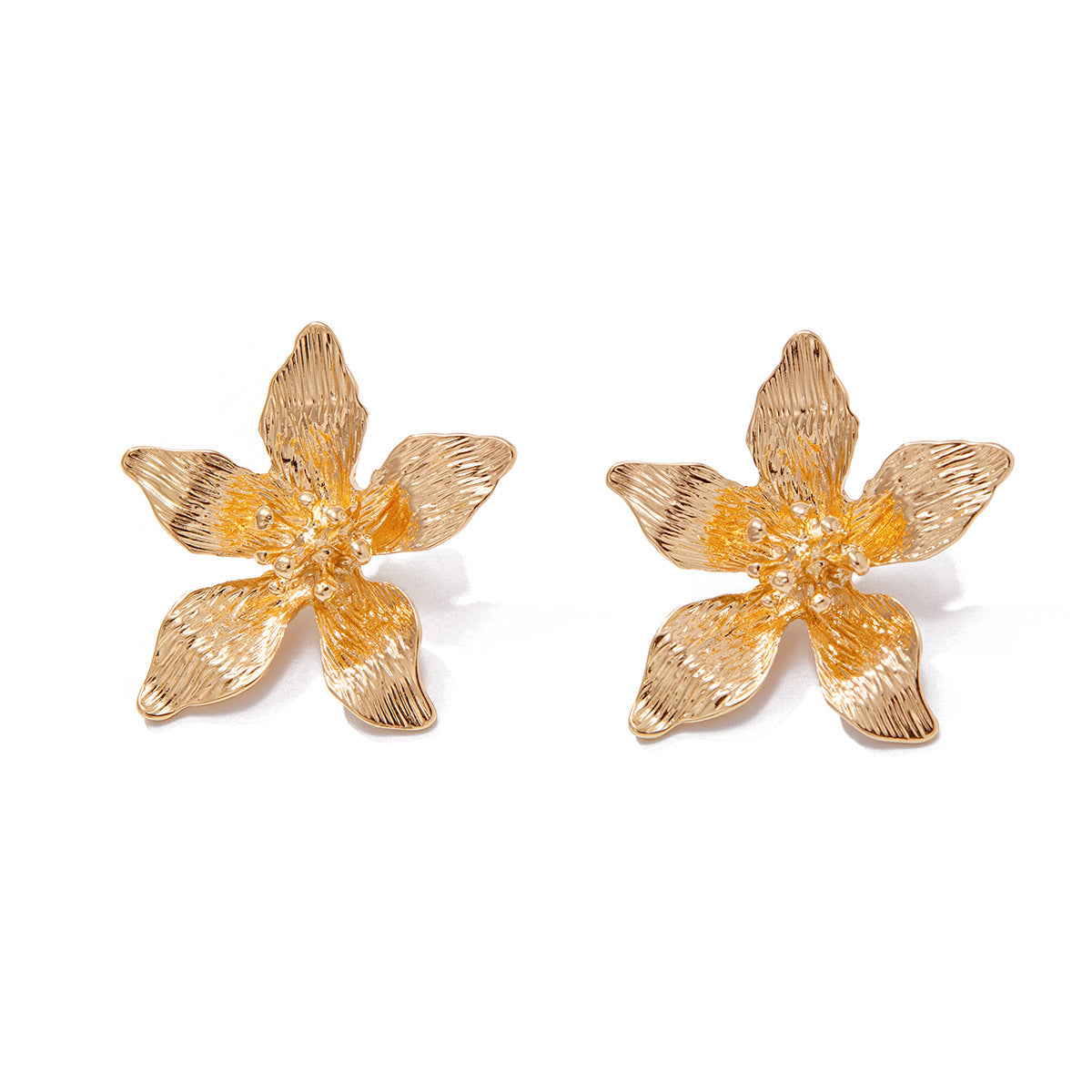Aretes minimalistas de hoja botánica para mujer con base de aleación y acabado galvanizado